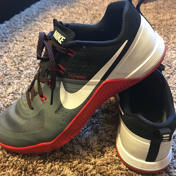 Men’s Nike FLYWIRE training shoes Men’s Nike FLYWIRE training shoes